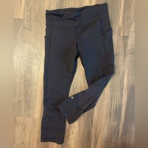 Lululemon Cropped Leggings With Pockets | Size 6
